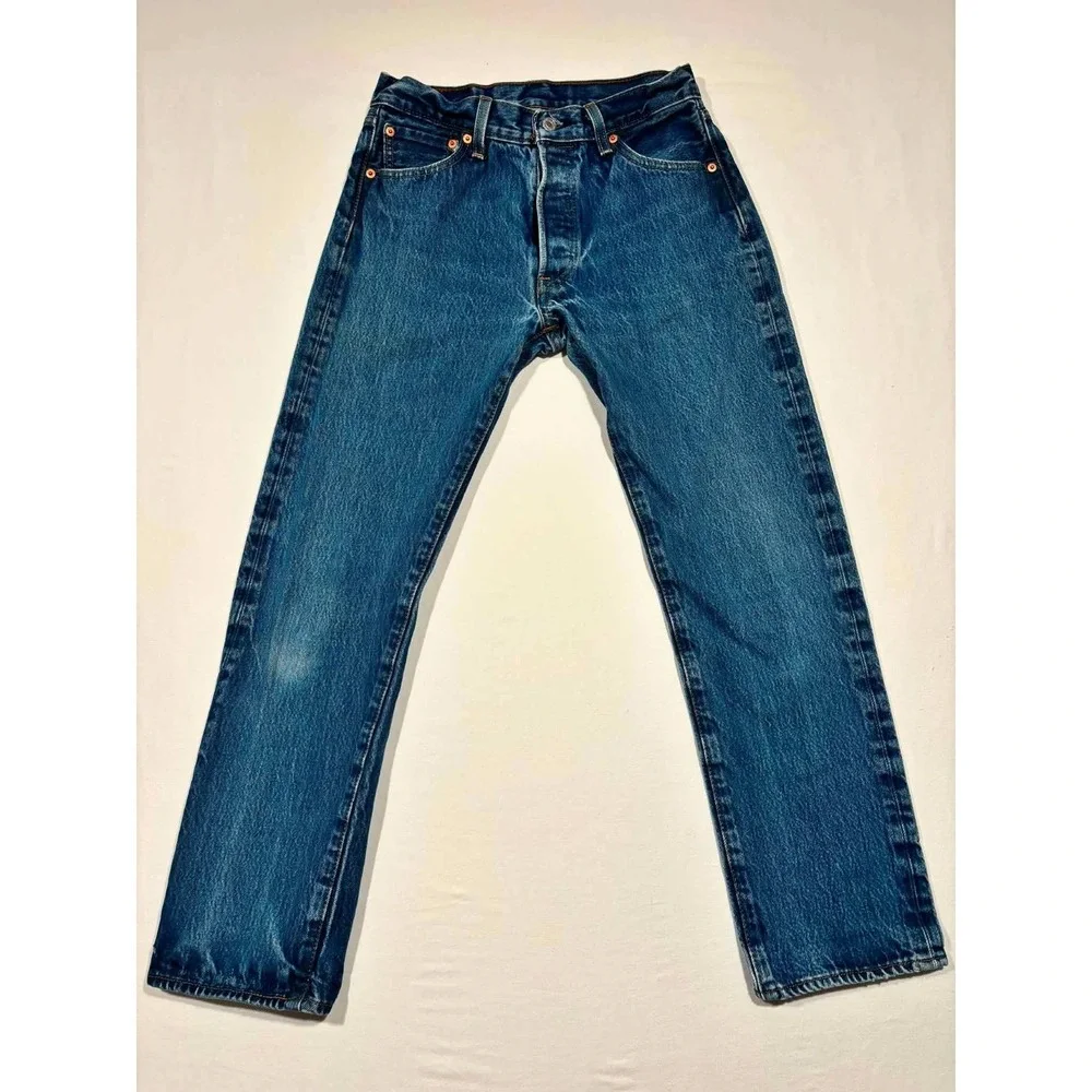Levis 501 Original Fit Jeans Mens 31x32 Blue Straight Leg Button Fly 00501-0000